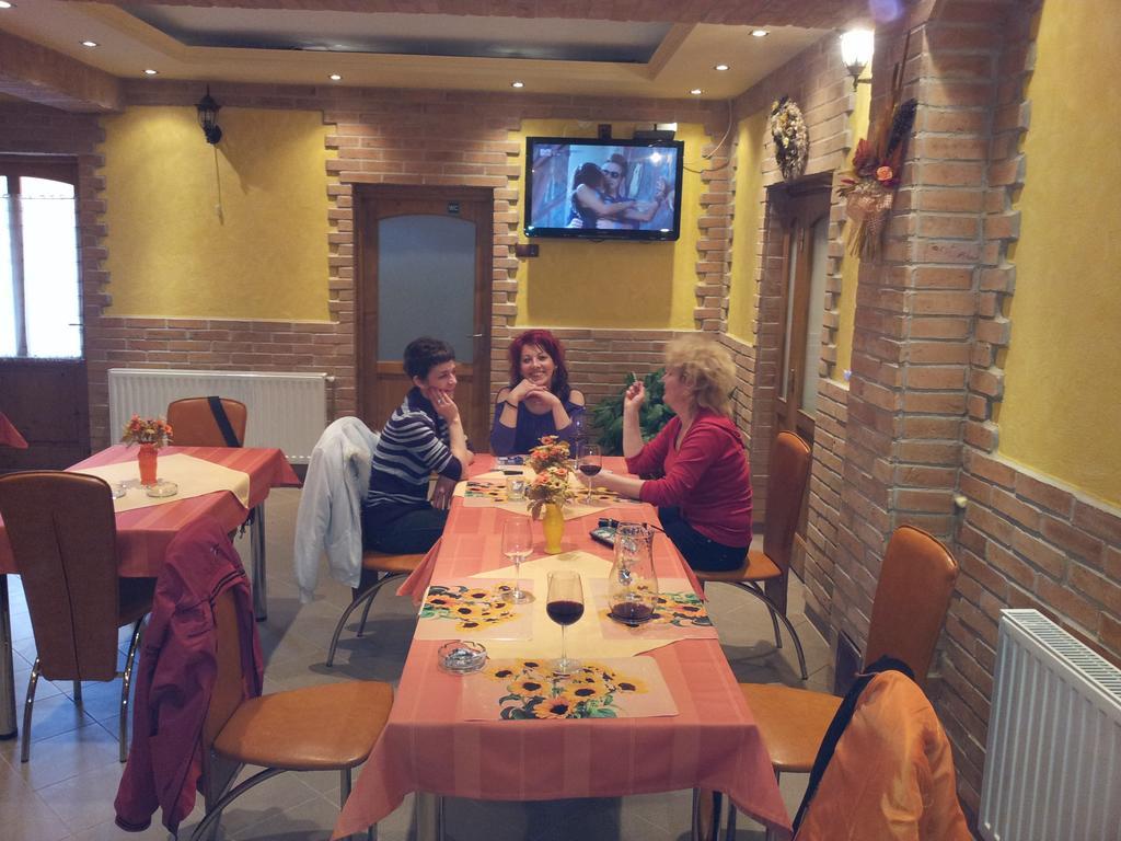 Pensiunea Colt Alb Băile Homorod Екстериор снимка